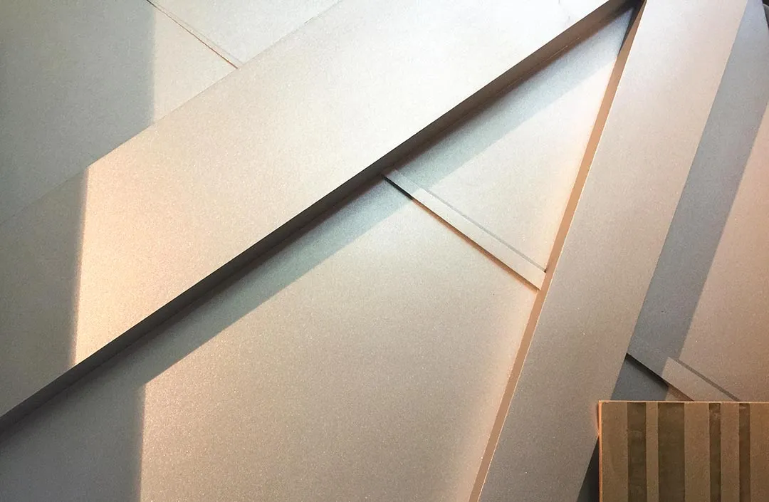 The sample section of ceiling in the selected platinum/ silver paint finish The sample section of ceiling in the selected platinum/ silver paint finish